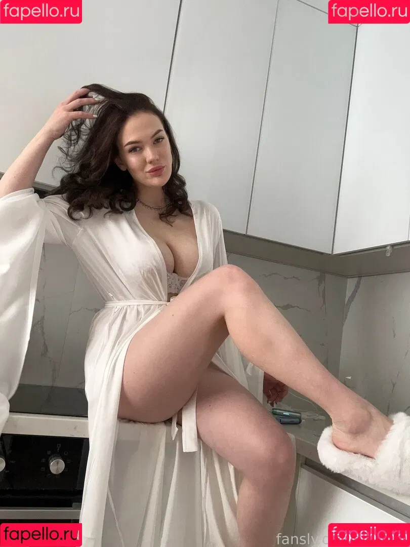 AniRay Onlyfans Photo Gallery 