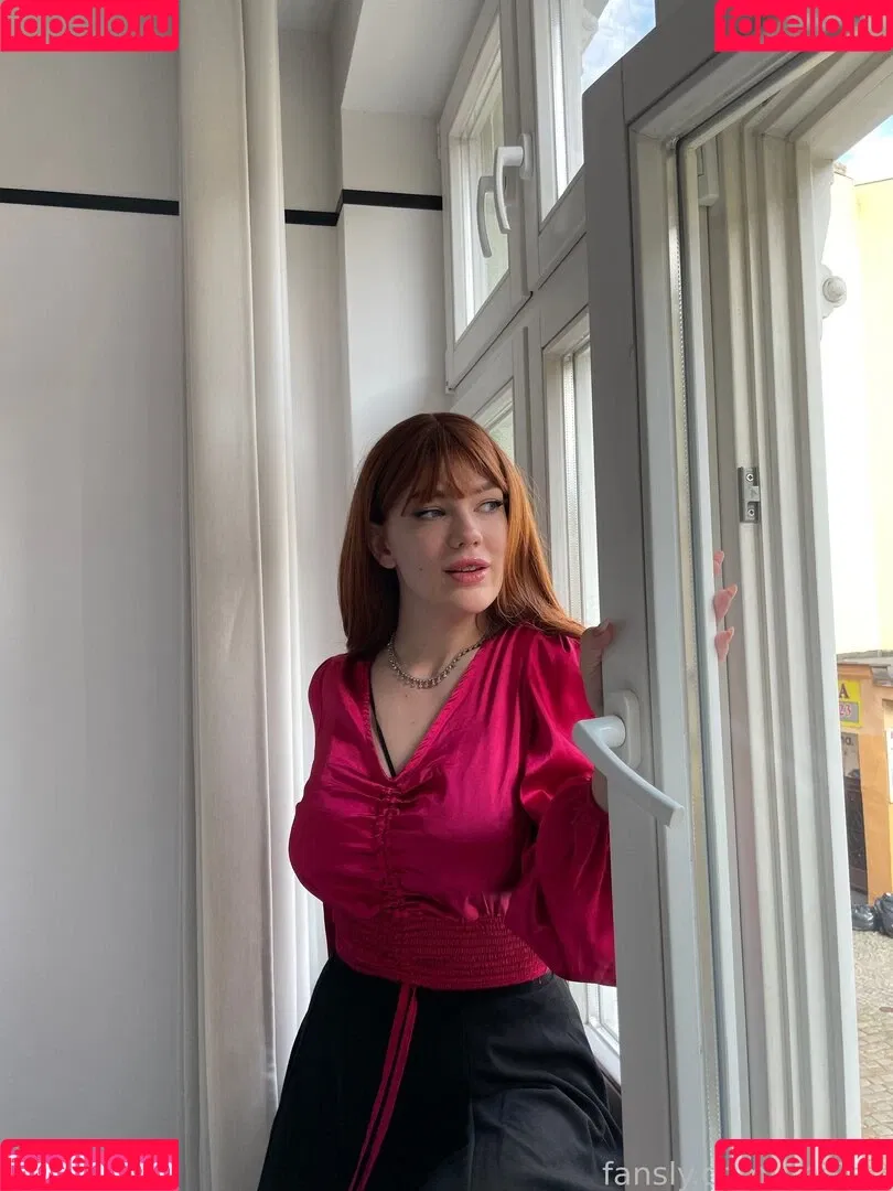 AniRay Onlyfans Photo Gallery 