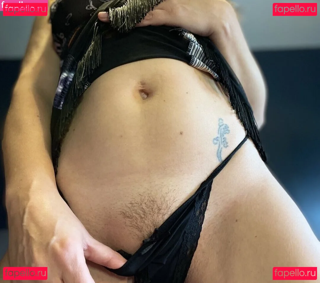 Average UK Mum Nude Onlyfans Photo 36