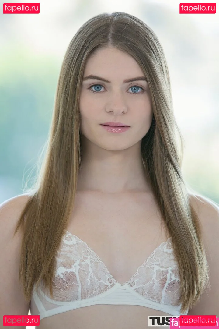 Alice March Onlyfans Photo Gallery 