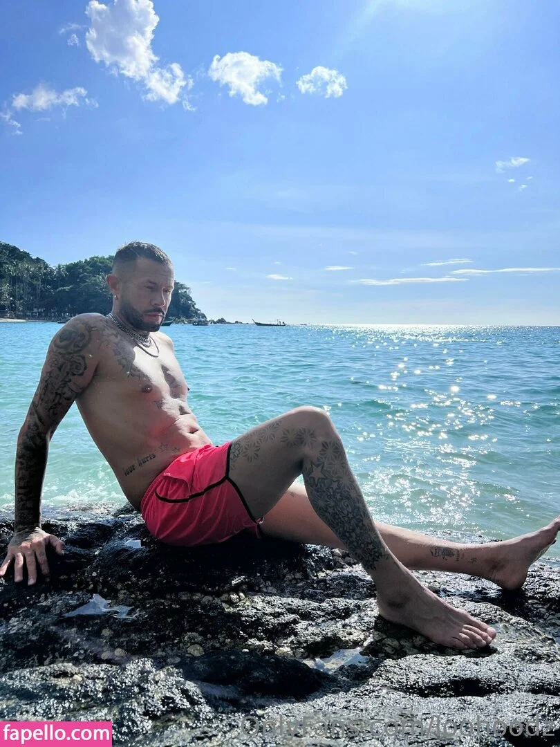 loohoodz Onlyfans Photo Gallery 