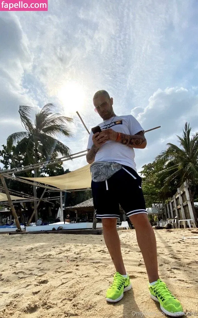 loohoodz Onlyfans Photo Gallery 