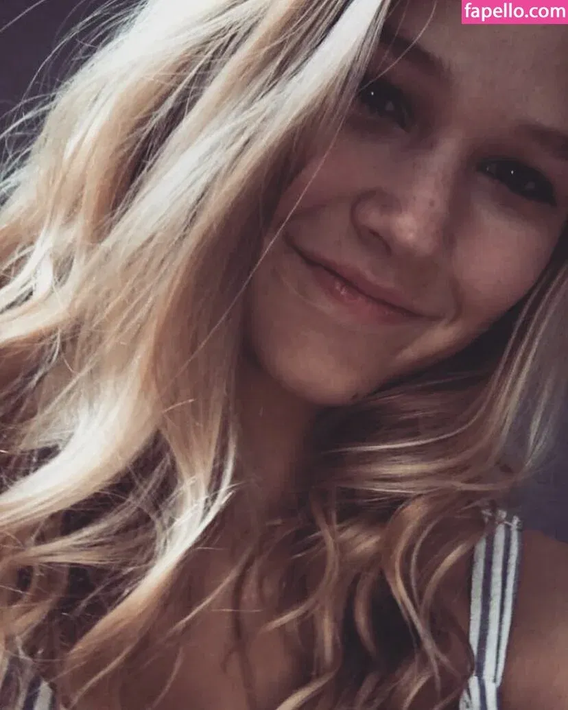 taylormarieig Onlyfans Photo Gallery 