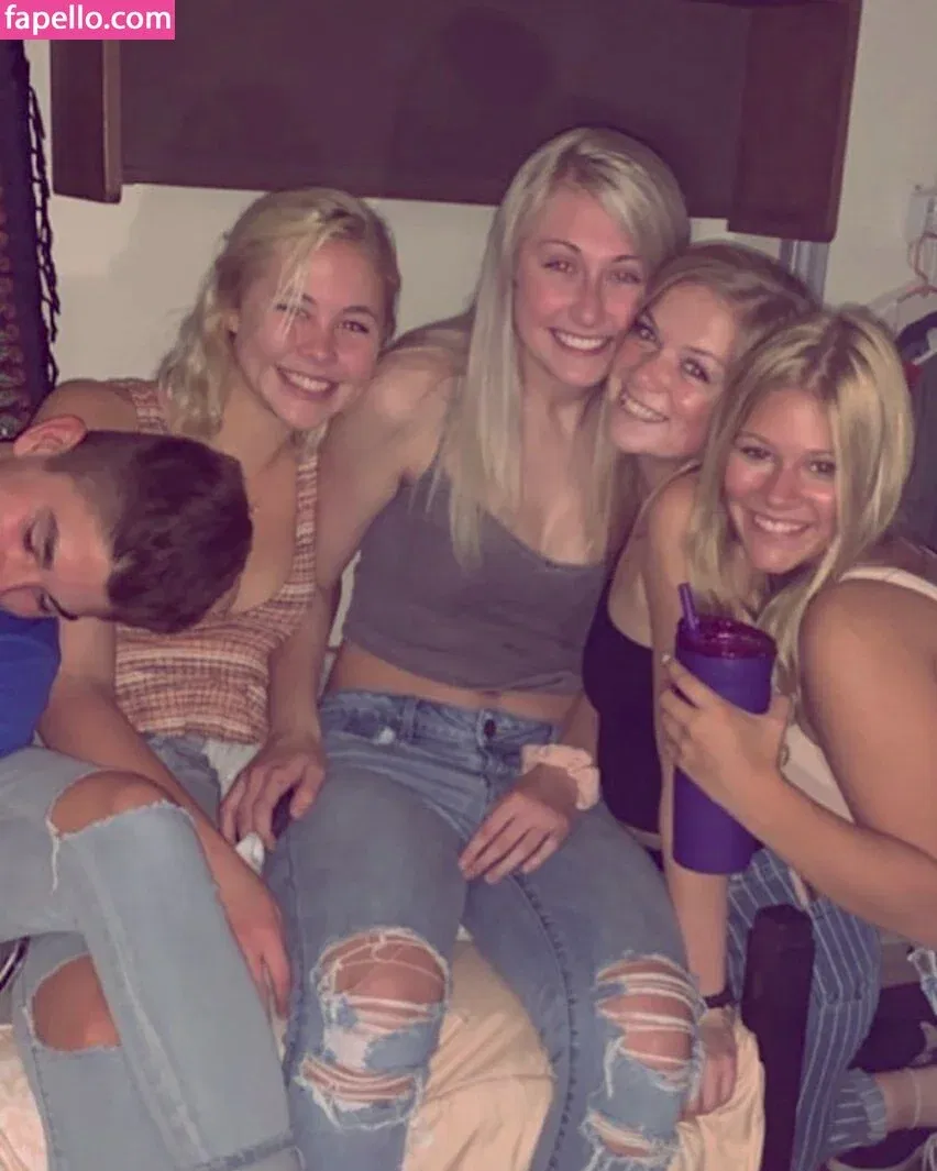 taylormarieig Onlyfans Photo Gallery 