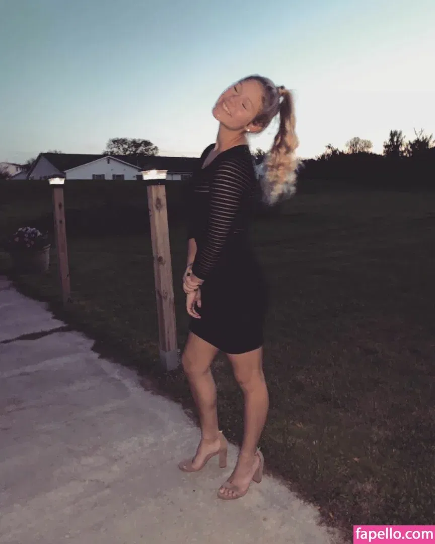 taylormarieig Onlyfans Photo Gallery 