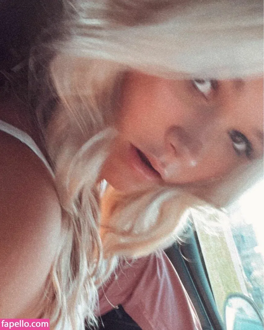 taylormarieig Onlyfans Photo Gallery 