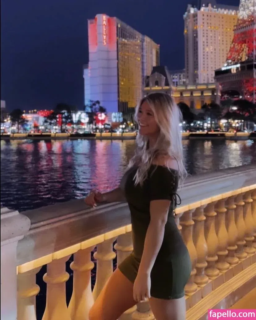 taylormarieig Onlyfans Photo Gallery 