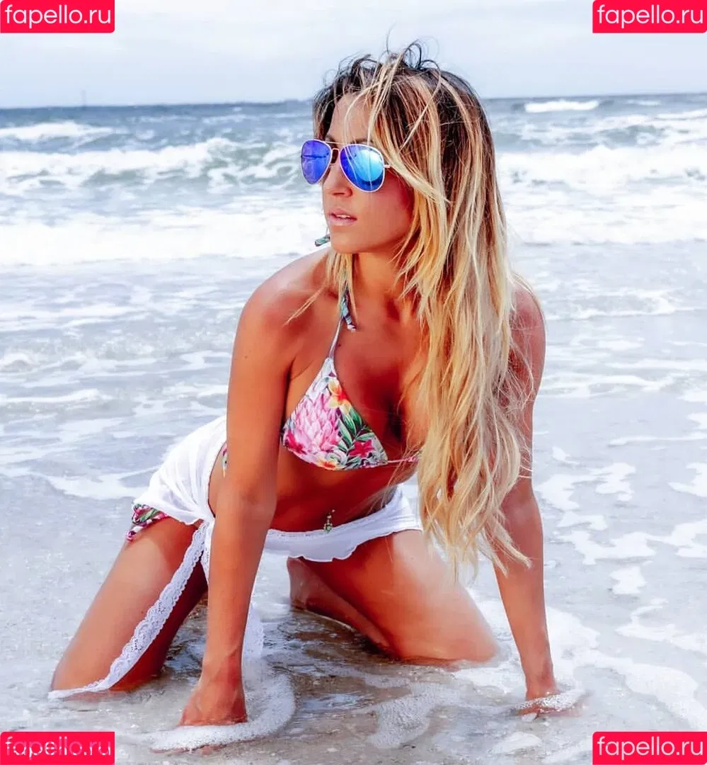 Robin Banks Onlyfans Photo Gallery 