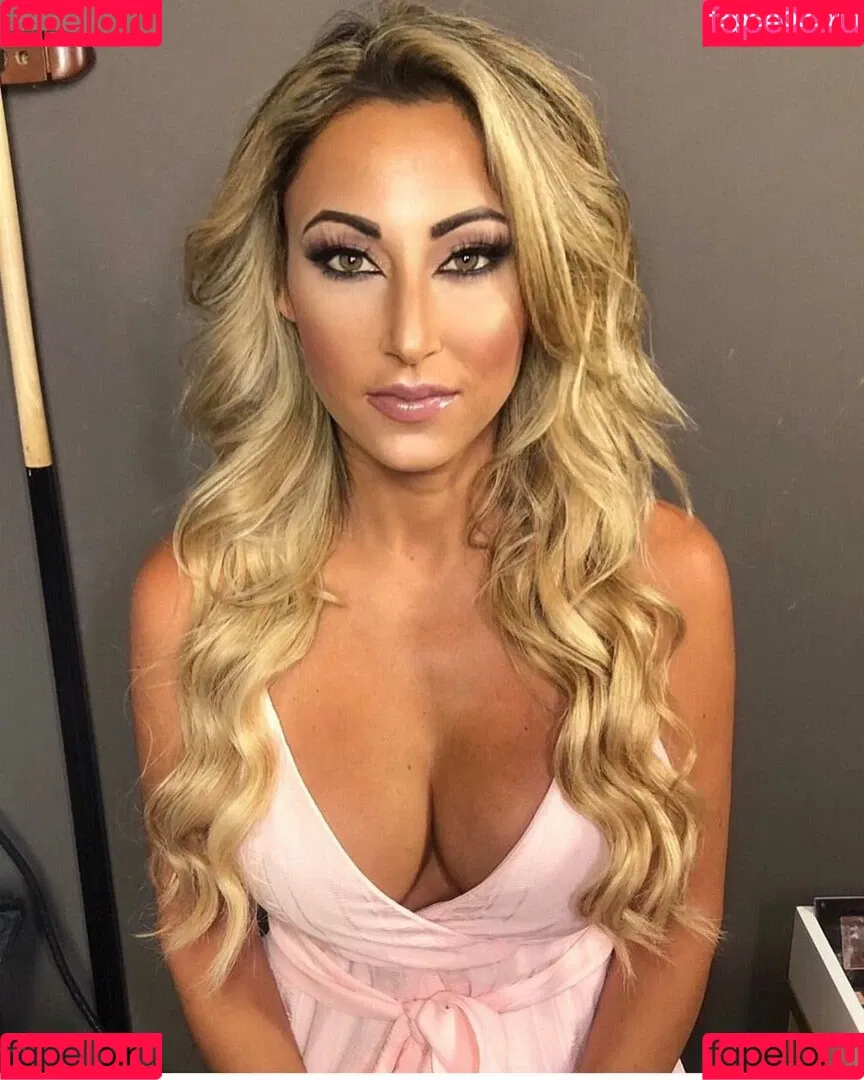 Robin Banks Onlyfans Photo Gallery 