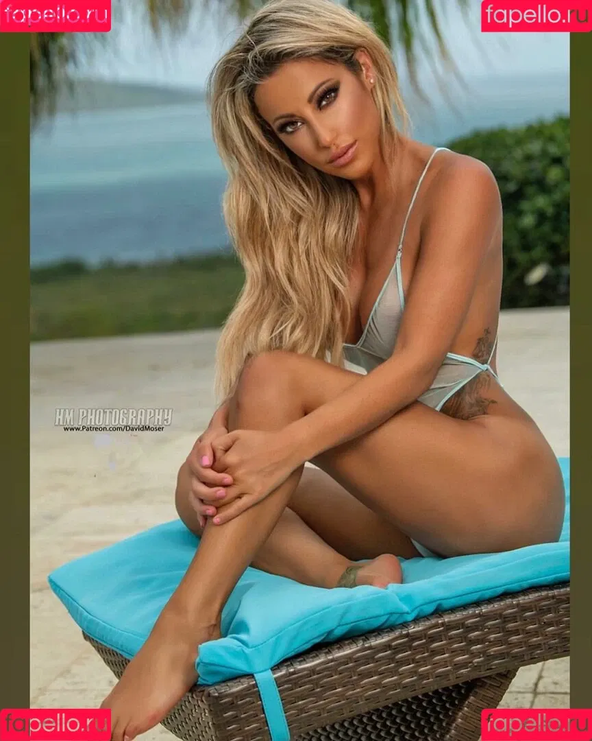Robin Banks Onlyfans Photo Gallery 