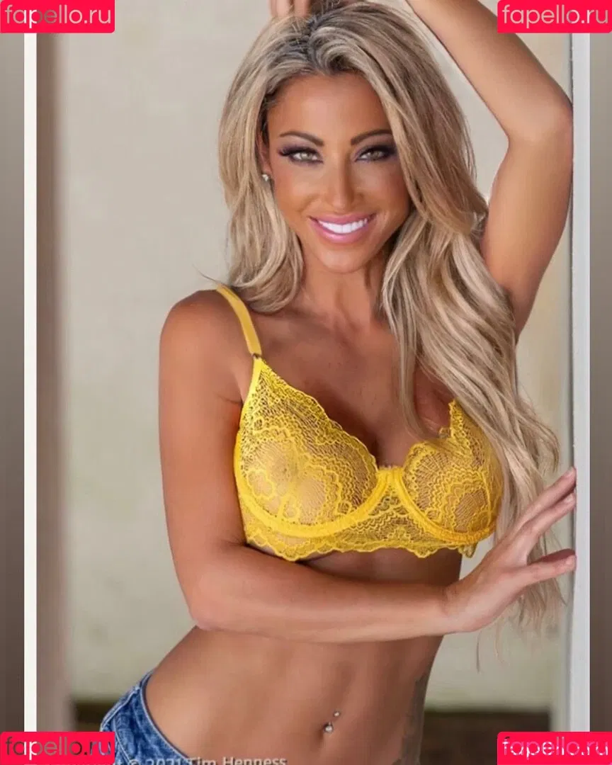 Robin Banks Onlyfans Photo Gallery 