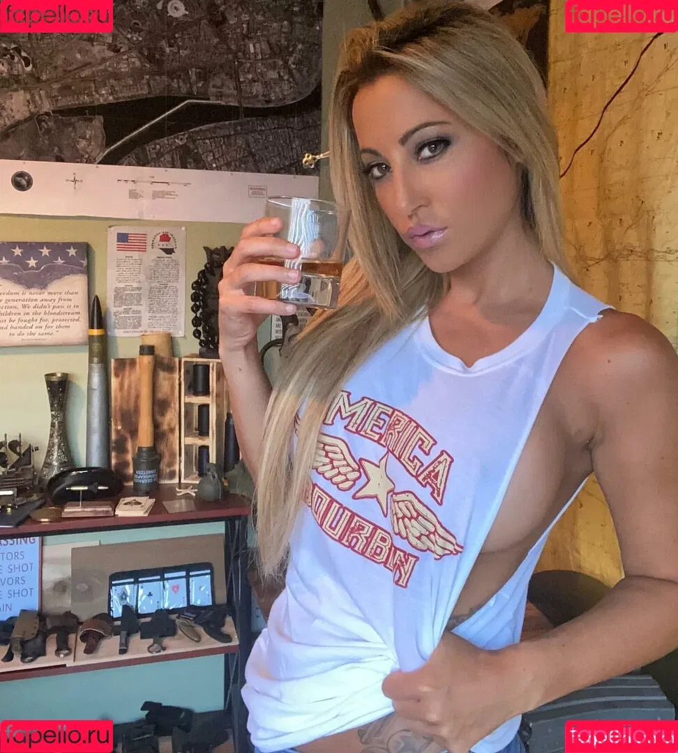 Robin Banks Onlyfans Photo Gallery 