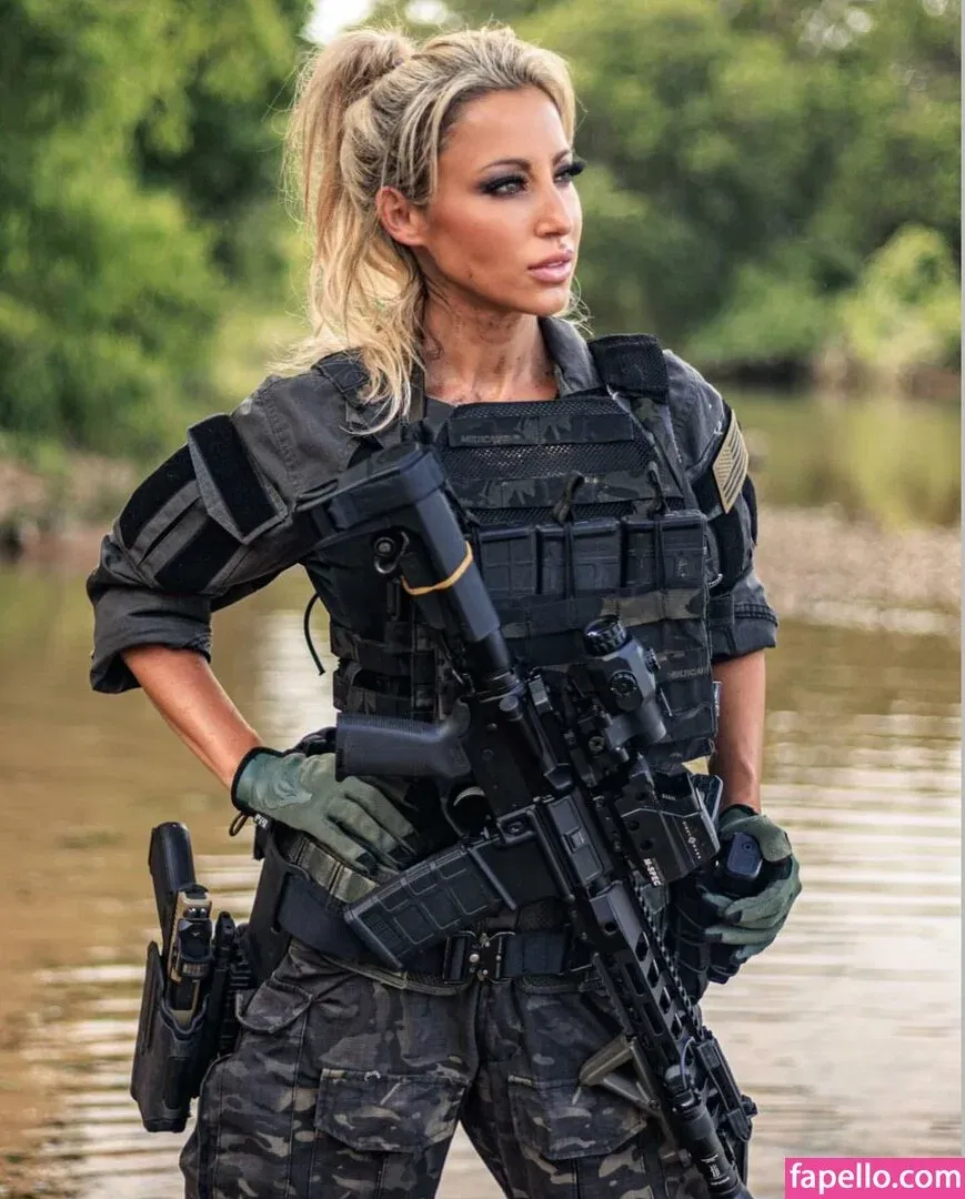 Robin Banks Onlyfans Photo Gallery 