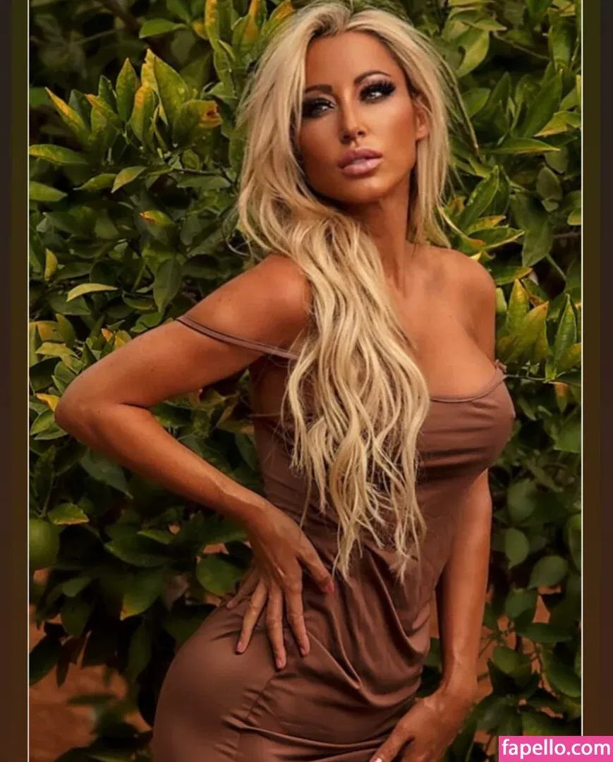 Robin Banks Onlyfans Photo Gallery 