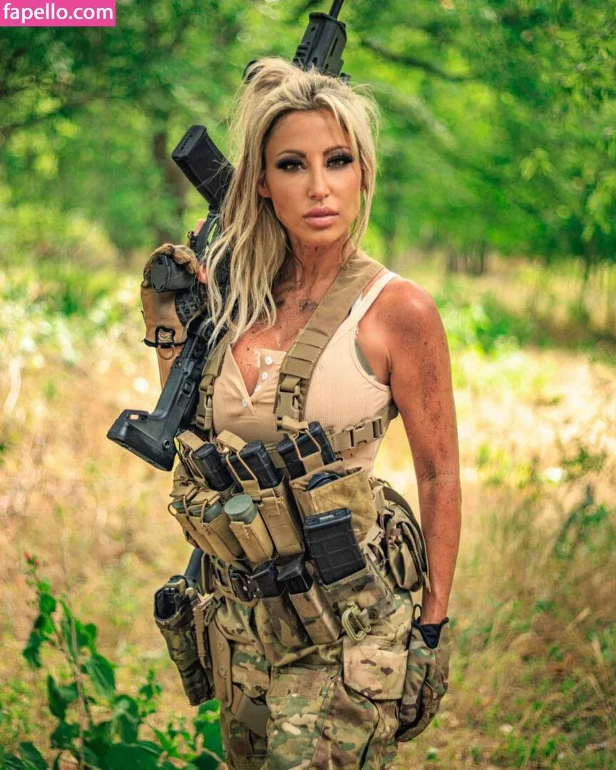 Robin Banks Onlyfans Photo Gallery 