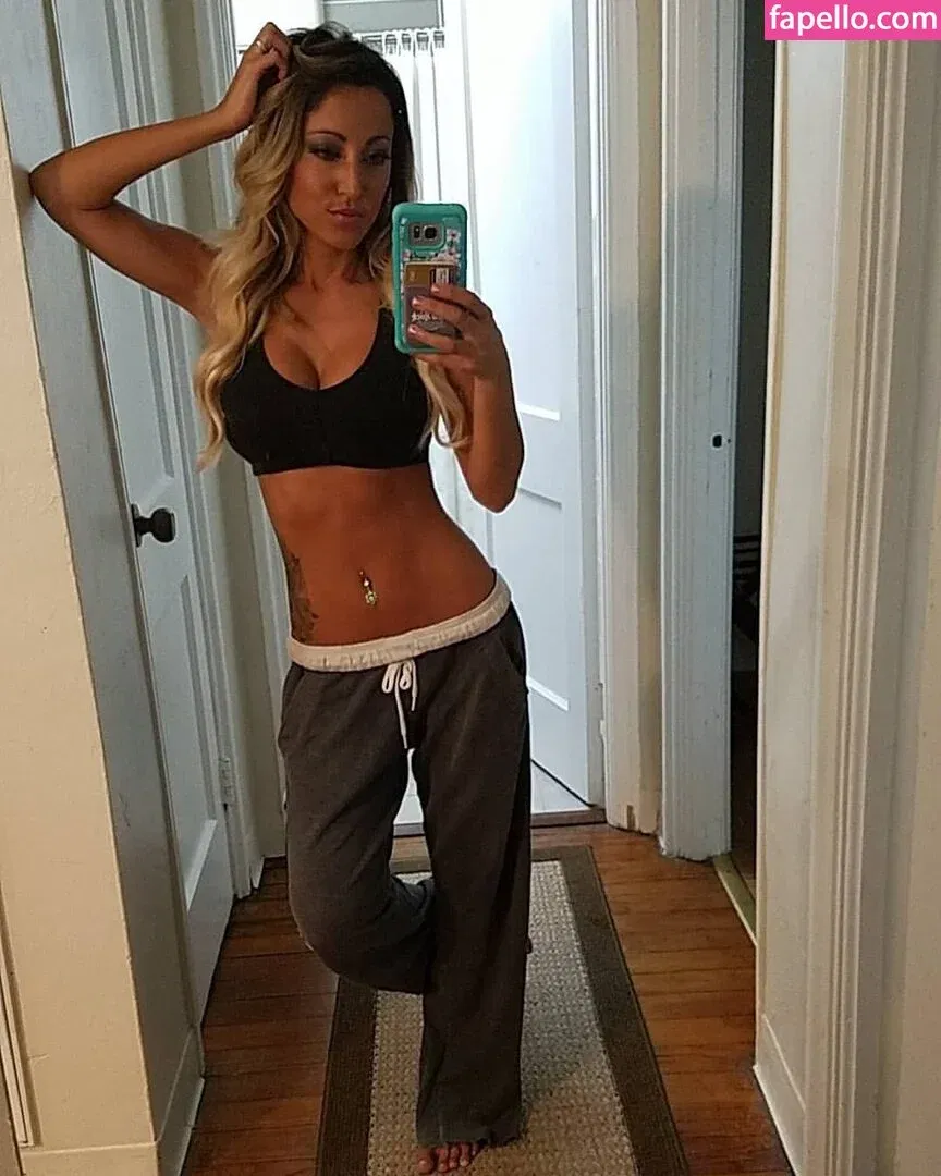 Robin Banks Onlyfans Photo Gallery 