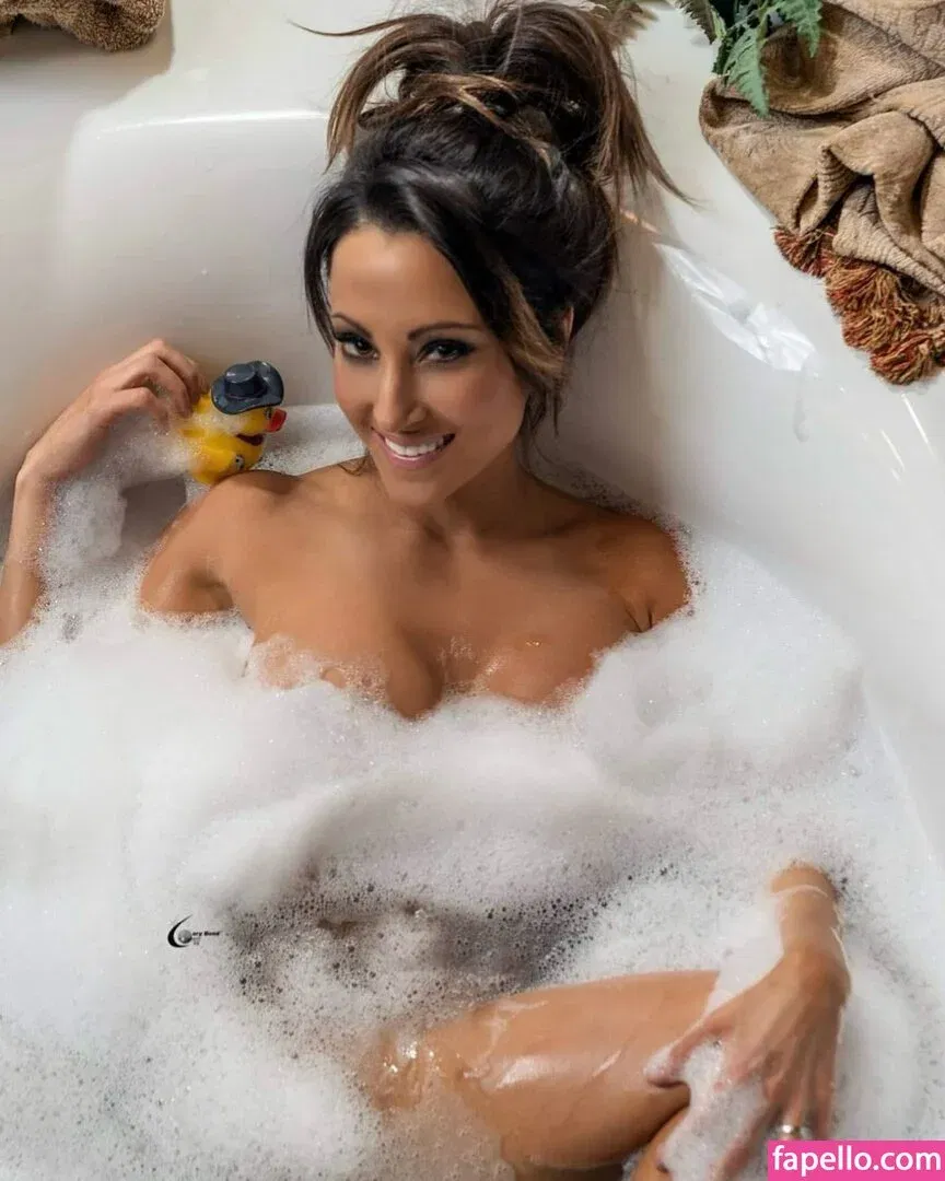 Robin Banks Onlyfans Photo Gallery 