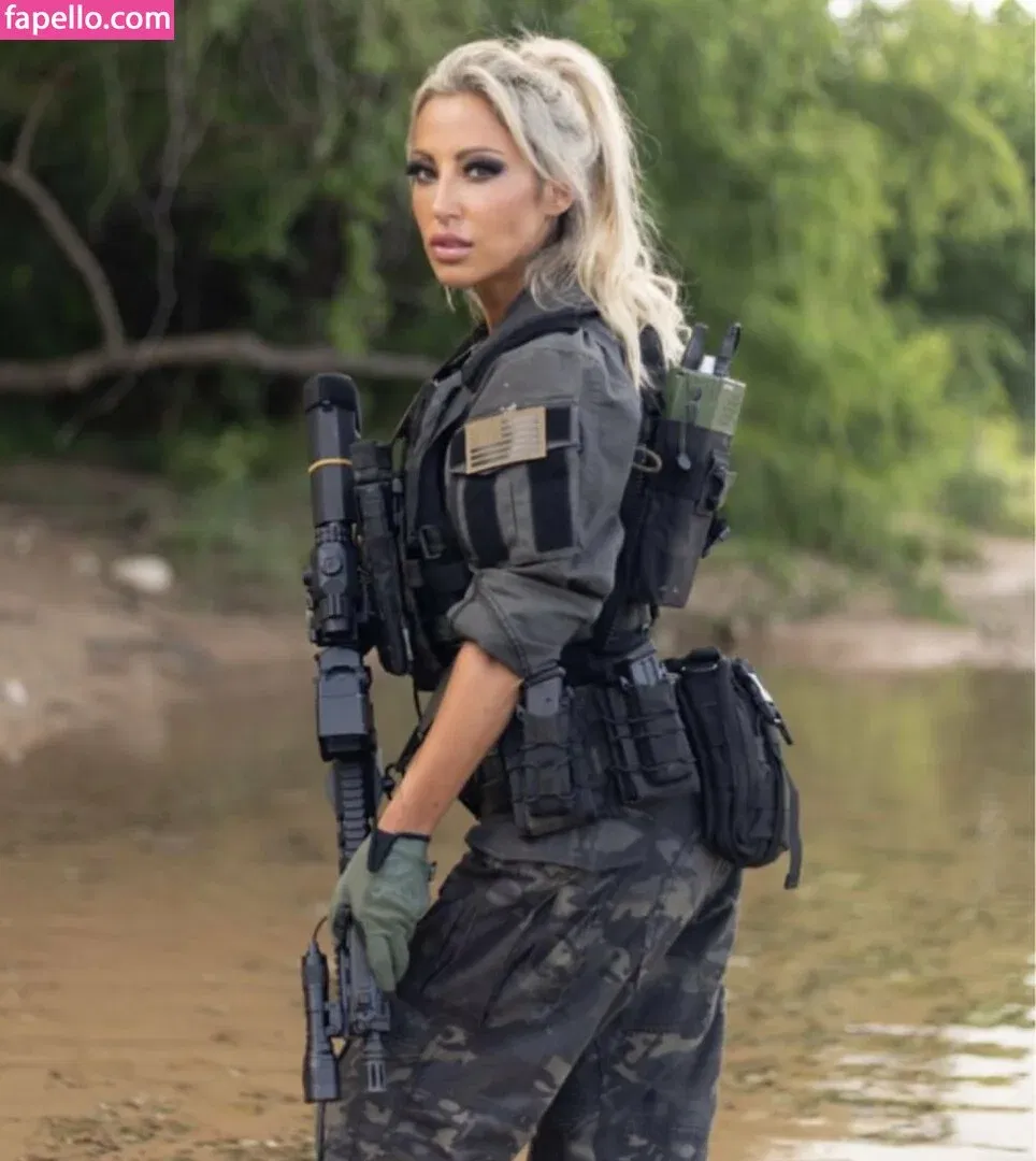 Robin Banks Onlyfans Photo Gallery 