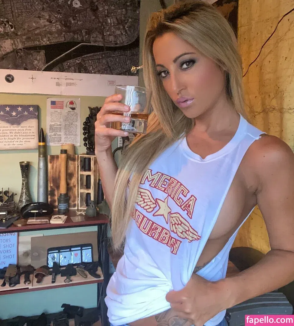 Robin Banks Onlyfans Photo Gallery 