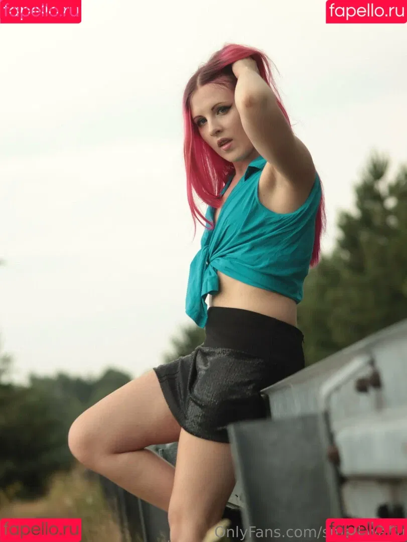 small.waifu Onlyfans Photo Gallery 