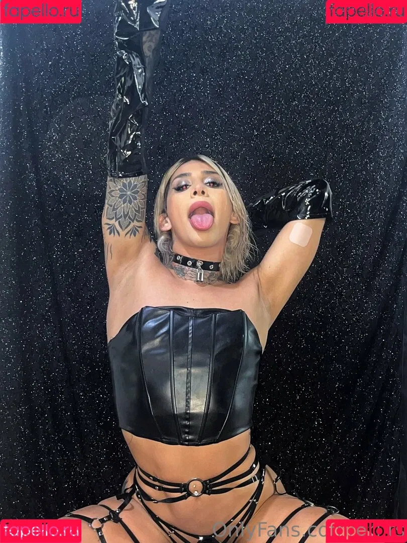 bri.ts Onlyfans Photo Gallery 