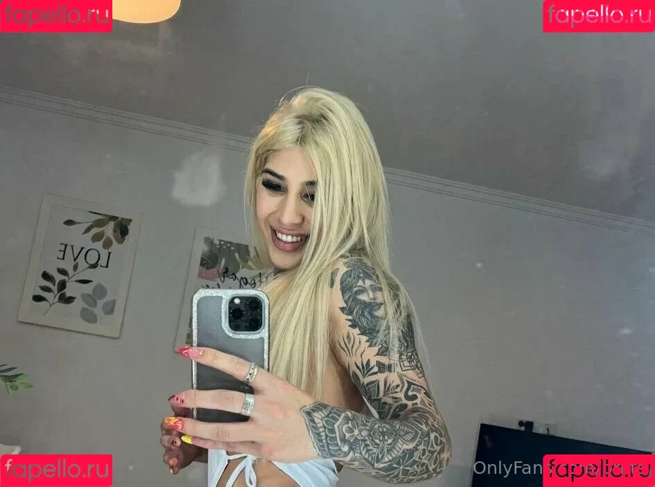 bri.ts Onlyfans Photo Gallery 