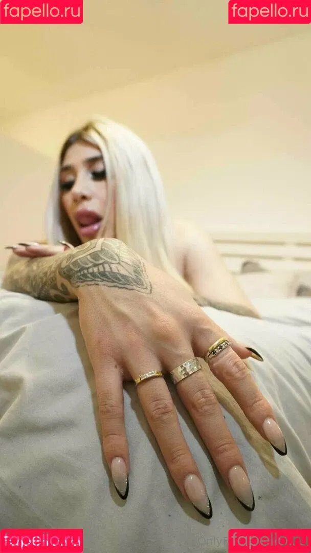 bri.ts Onlyfans Photo Gallery 