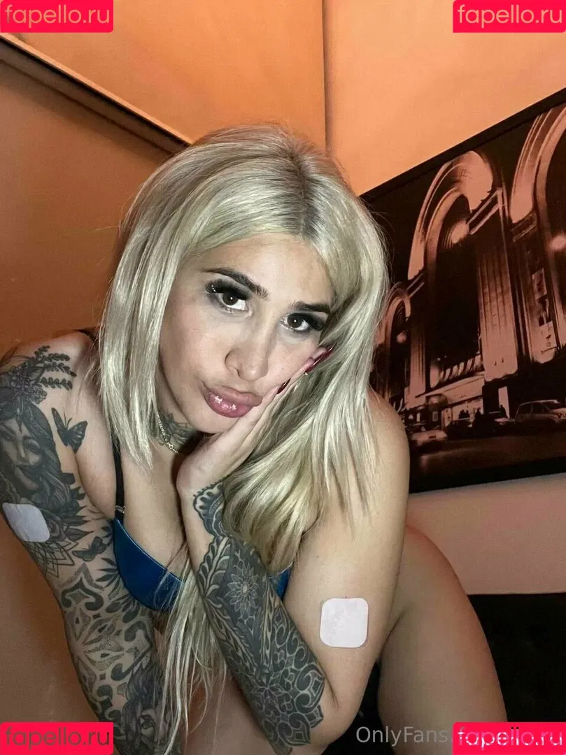 bri.ts Onlyfans Photo Gallery 