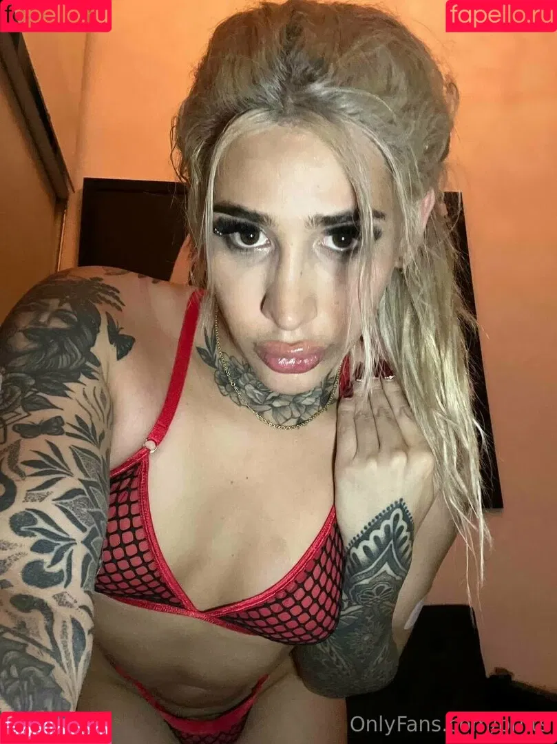 bri.ts Onlyfans Photo Gallery 