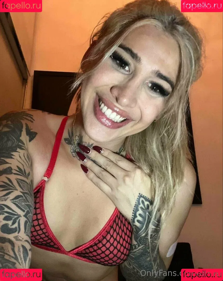 bri.ts Onlyfans Photo Gallery 