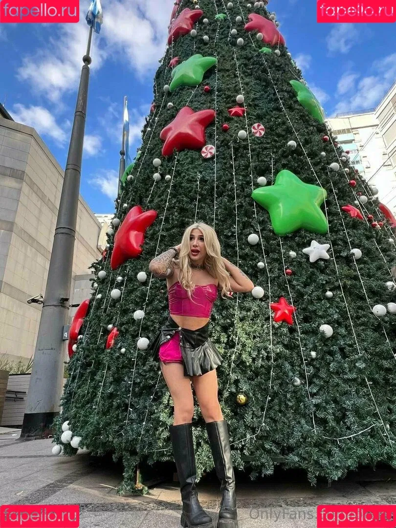 bri.ts Onlyfans Photo Gallery 