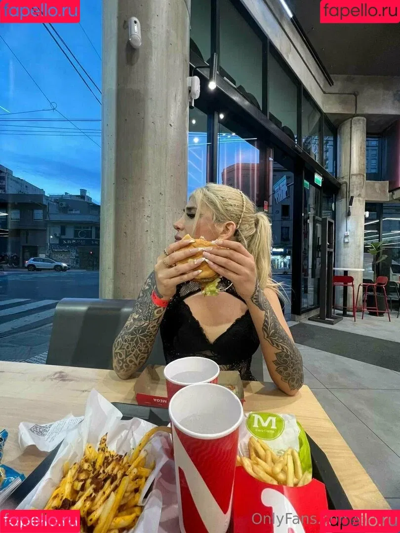 bri.ts Onlyfans Photo Gallery 