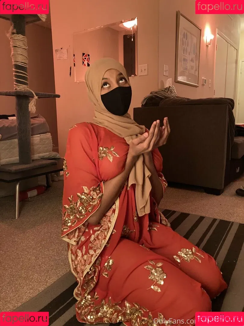 HijabiBambi Onlyfans Photo Gallery 