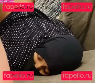 HijabiBambi Onlyfans Photo Gallery 
