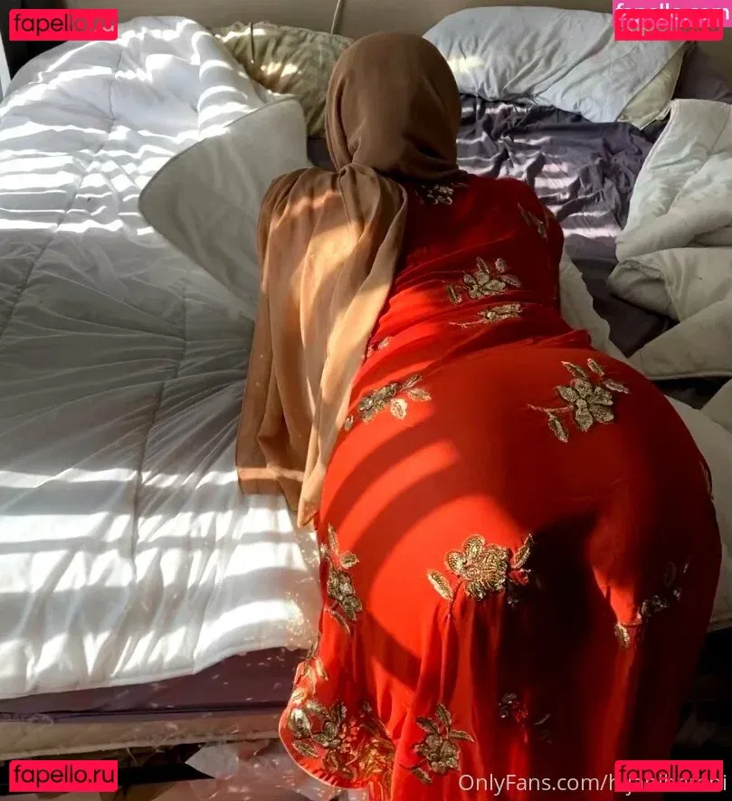 HijabiBambi Onlyfans Photo Gallery 