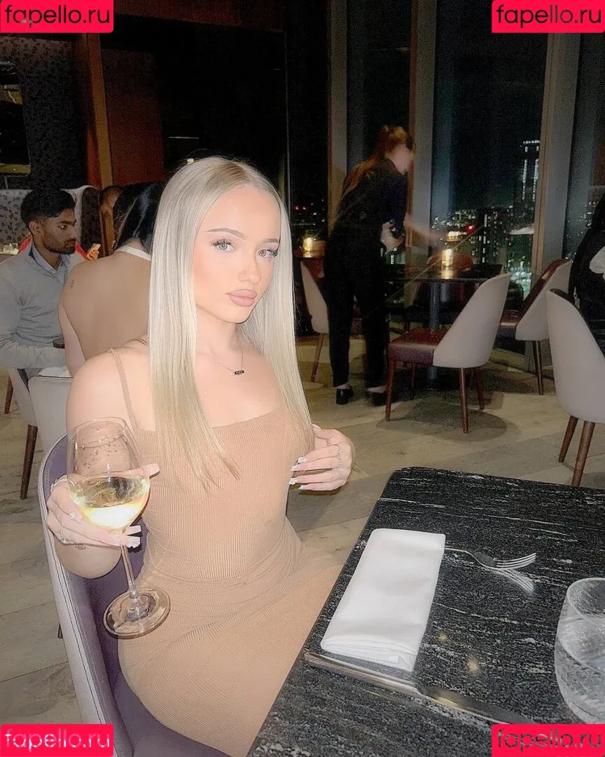 Mia Winward Dunn Onlyfans Photo Gallery 