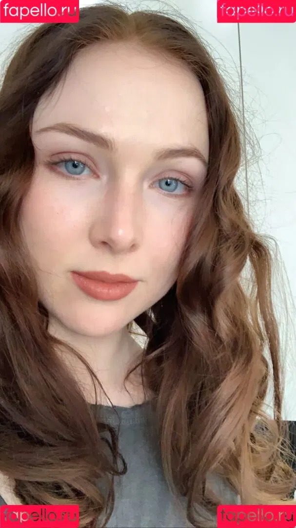 Molly Quinn Onlyfans Photo Gallery 