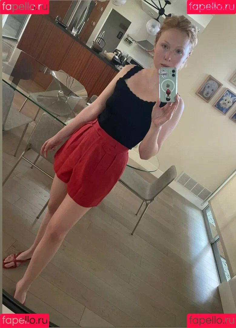 Molly Quinn Onlyfans Photo Gallery 