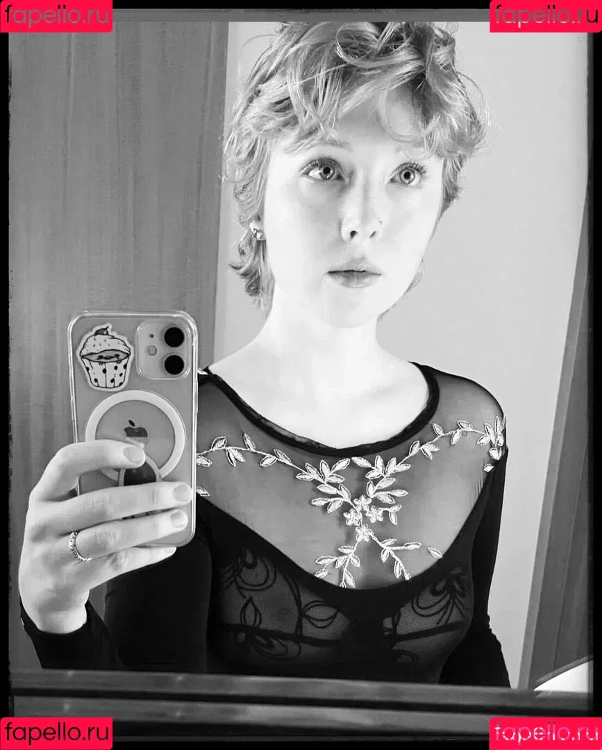 Molly Quinn Onlyfans Photo Gallery 