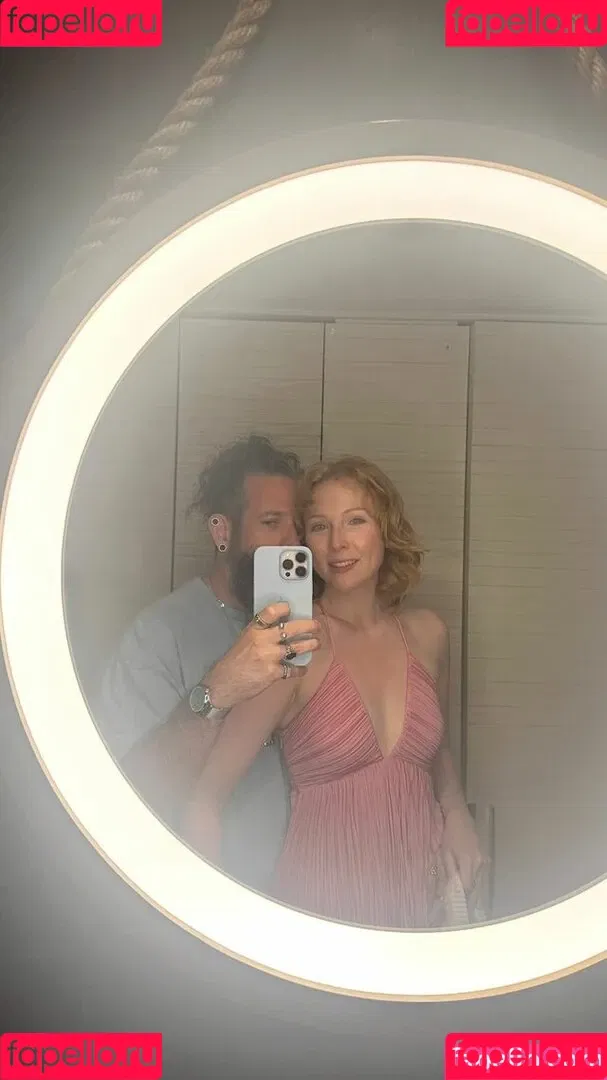 Molly Quinn Onlyfans Photo Gallery 