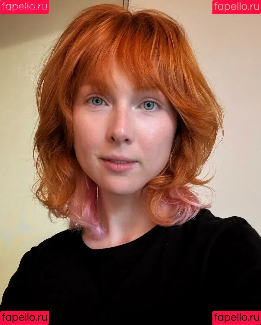 Molly Quinn Onlyfans Photo Gallery 