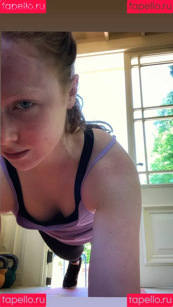 Molly Quinn Onlyfans Photo Gallery 