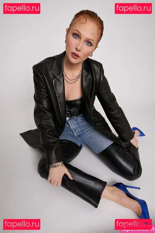 Molly Quinn Onlyfans Photo Gallery 