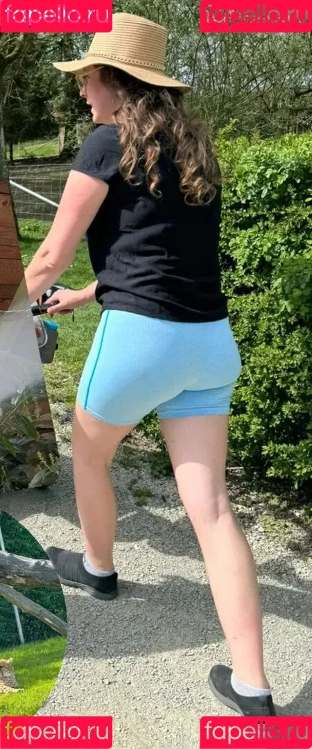 SB1994 Onlyfans Photo Gallery 