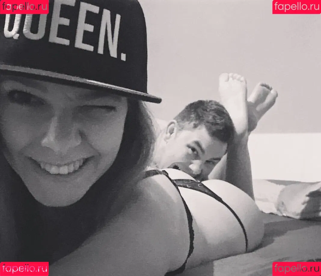 SB1994 Onlyfans Photo Gallery 