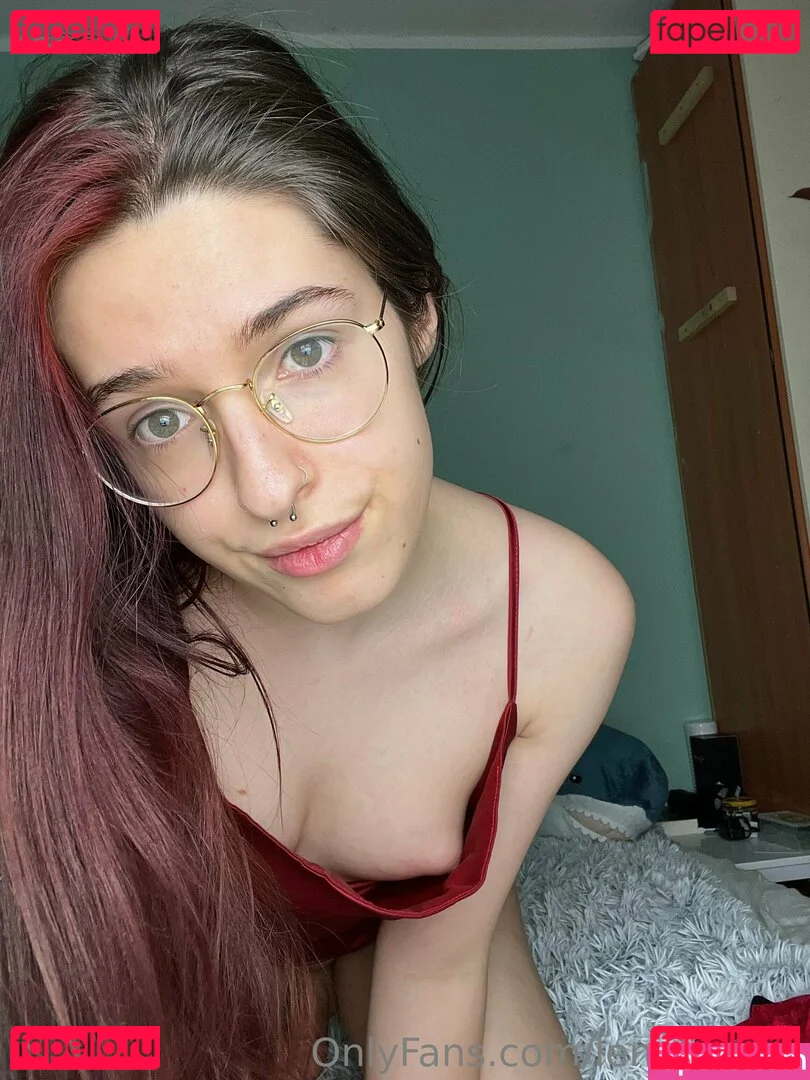 LenaLevven Onlyfans Photo Gallery 