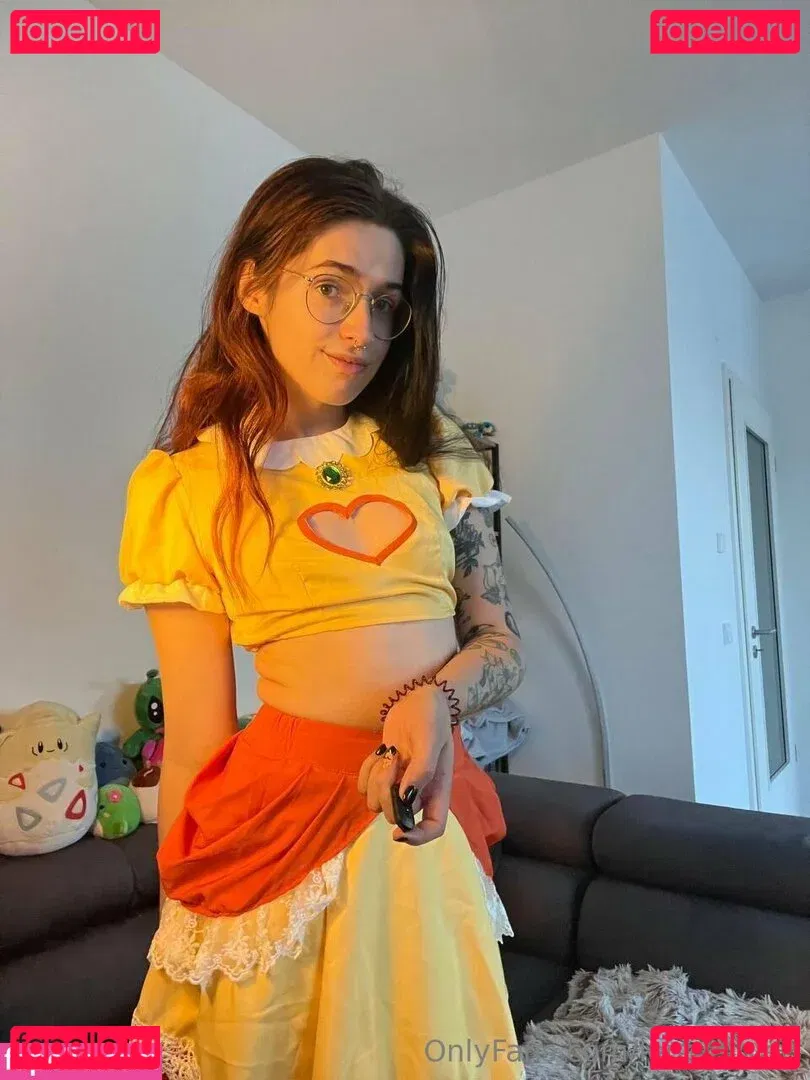 LenaLevven Onlyfans Photo Gallery 