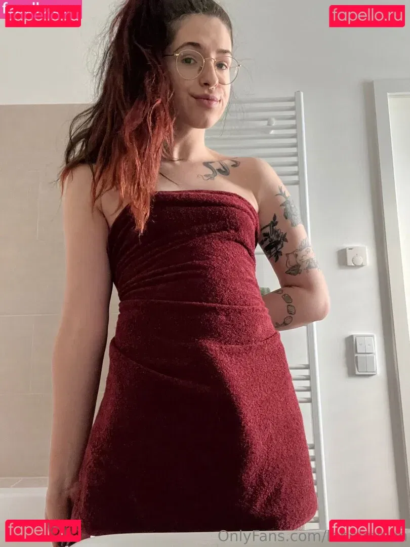 LenaLevven Onlyfans Photo Gallery 