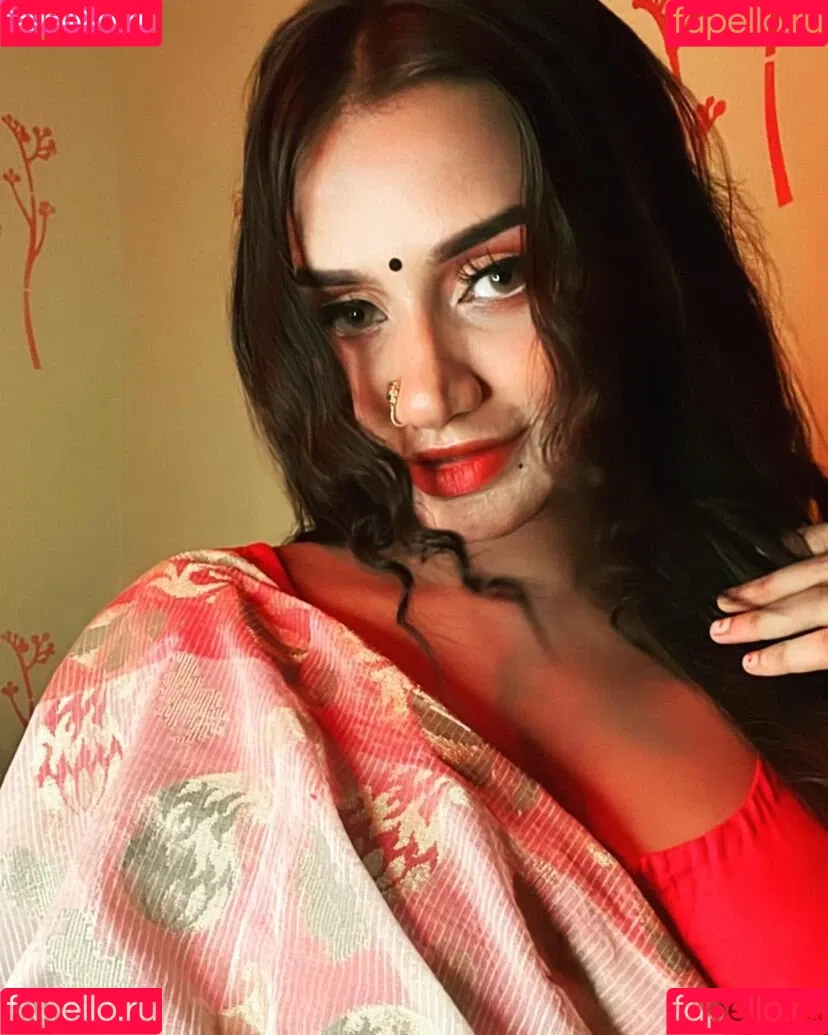 Katha Kali Chowhan Onlyfans Photo Gallery 