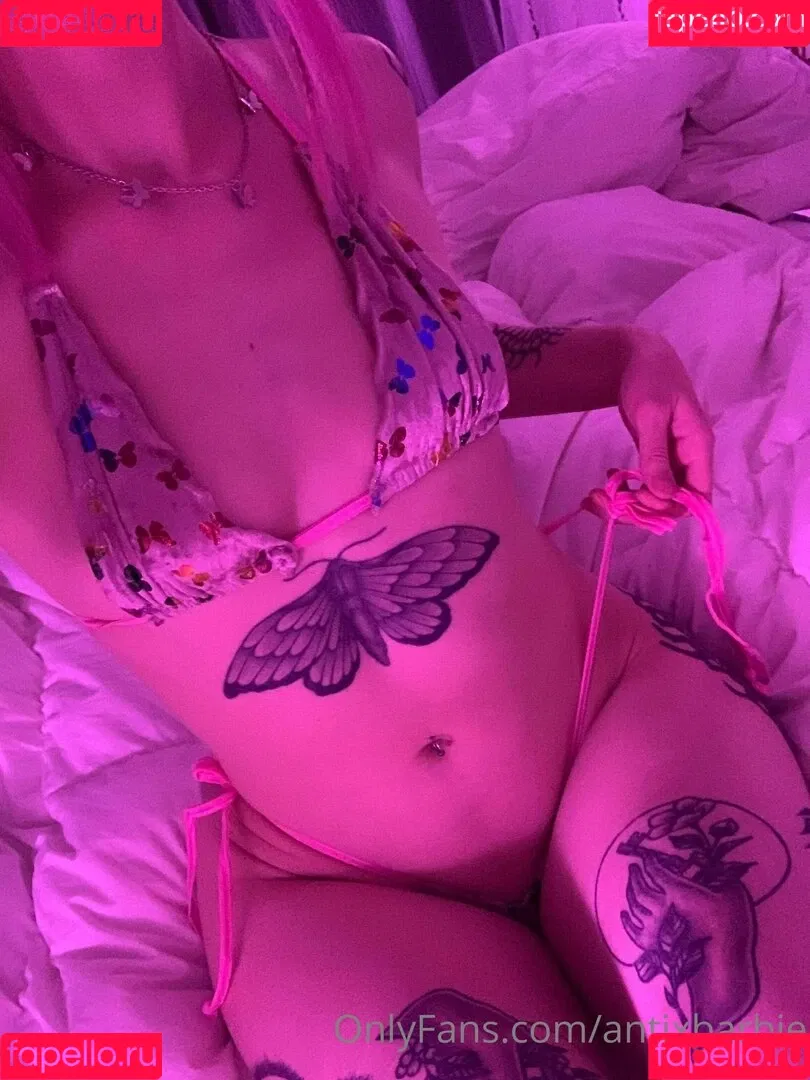 antixbarbie Onlyfans Photo Gallery 